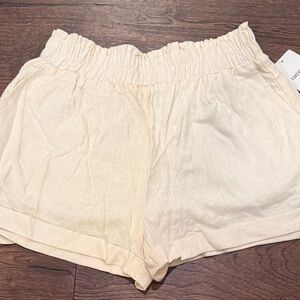 Women's Cream Shorts